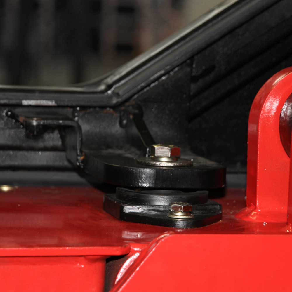 XF series 4.0-5.5t Internal Combustion Counterbalanced Forklift Truck......jpg