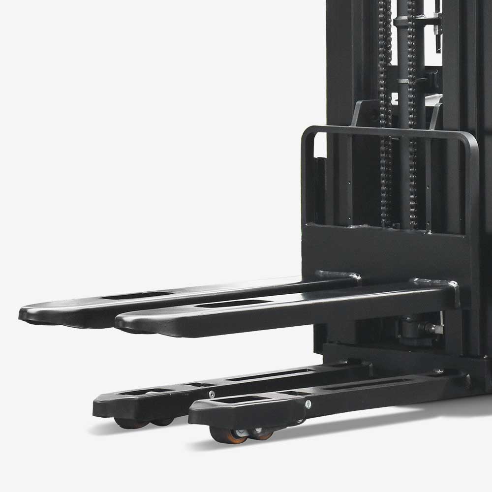 A series high range stand-on pallet stacker with initial lift(Li-Ion)...jpg