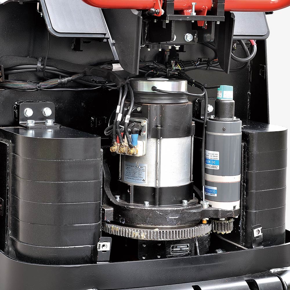 A series electric counterbalanced stacker....jpg