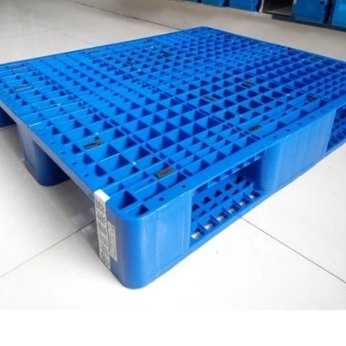 Hyphen-SCS-Plastic-Pallets-7.jpg